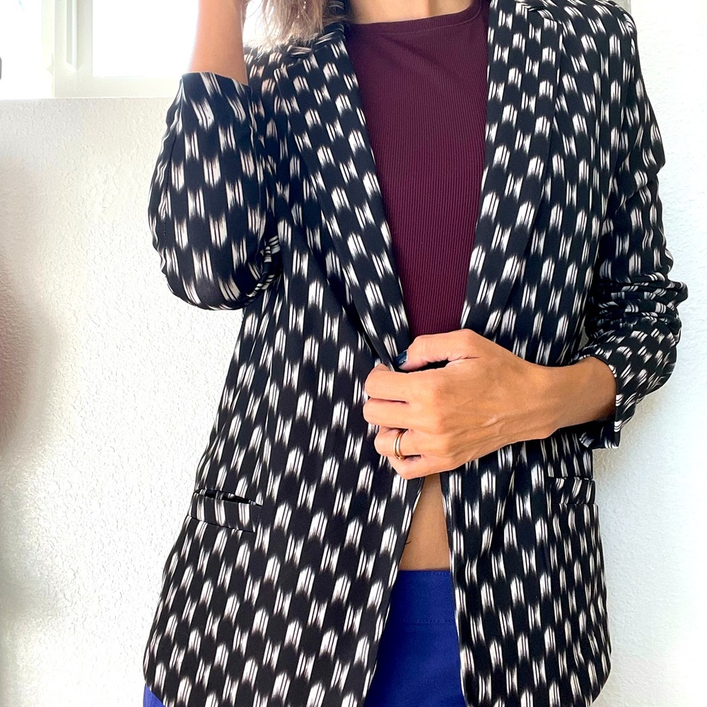 H&M black and white blazer